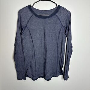Women's Lululemon Size 6 Blue Striped Long Sleeve Athletic‎ Basic Lightweight